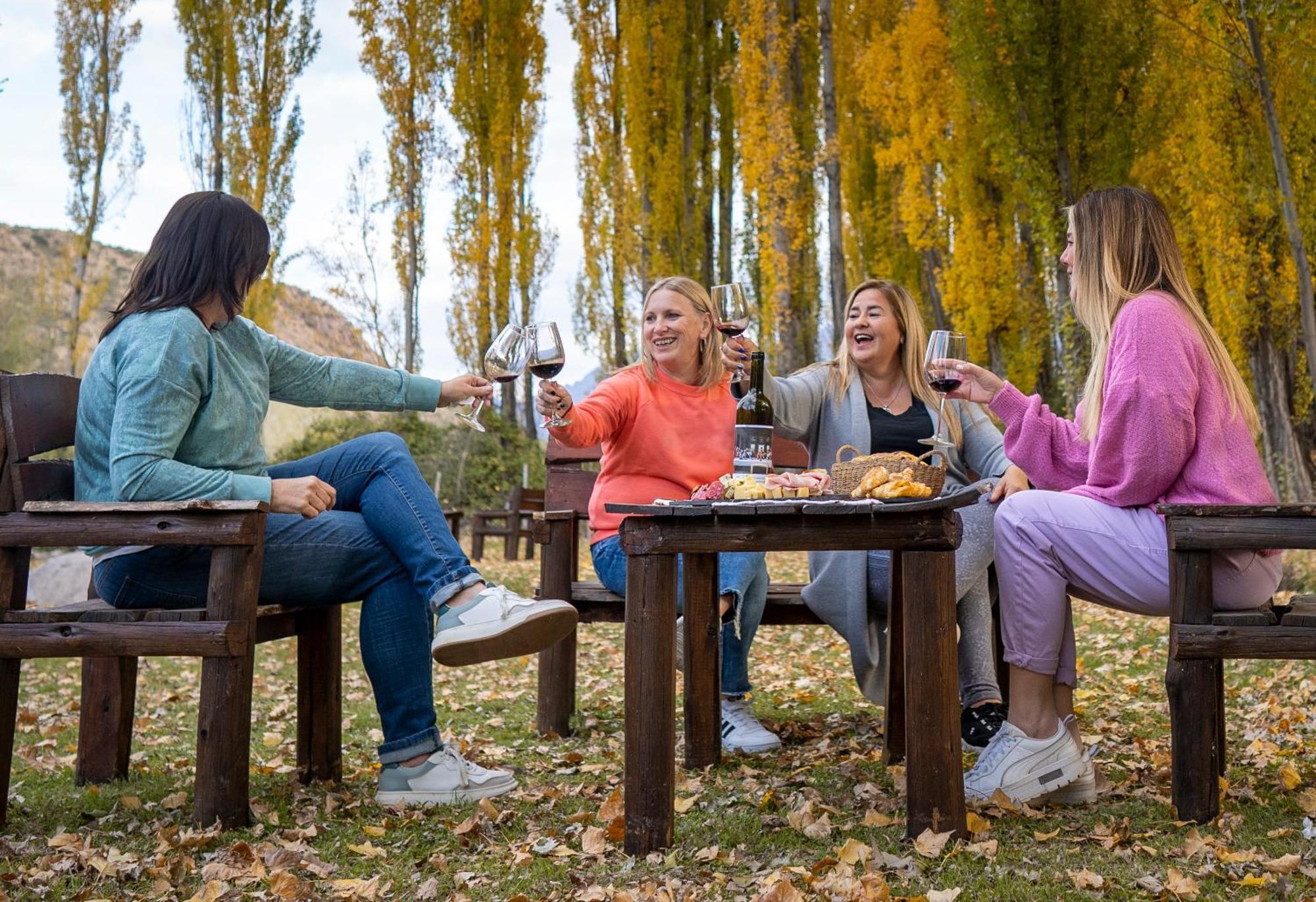 Ayres De Uco Lodge & Wine Lovers Los Arboles ภายนอก รูปภาพ